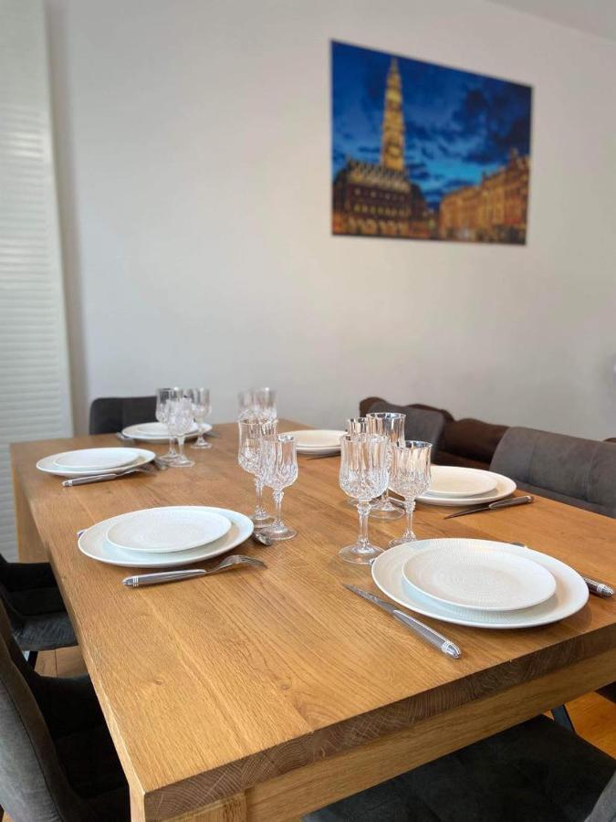 Le Carnot Appartement Avec 2 Chambres Separes Et Parking Privatif Et Securise Arras Exterior foto