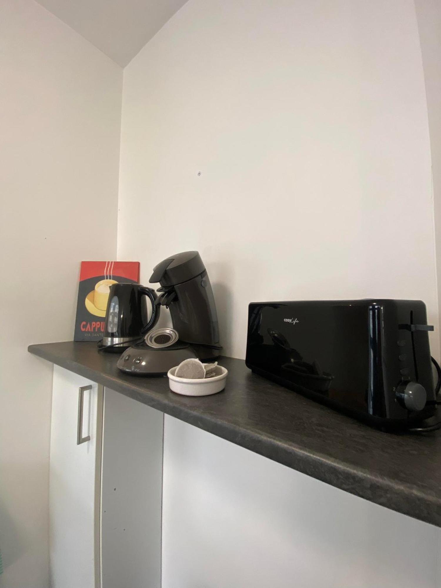Le Carnot Appartement Avec 2 Chambres Separes Et Parking Privatif Et Securise Arras Exterior foto